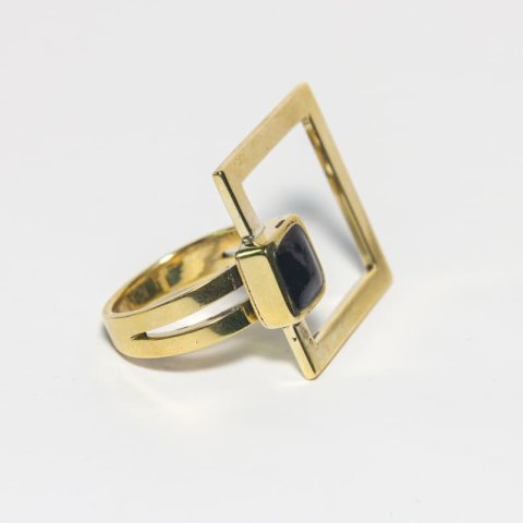 Square Coloured Ring